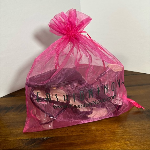 Heart in D Clear Block Sandal Heels - Picture 6 of 6